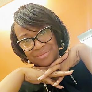 Meet your Posher, Natrina